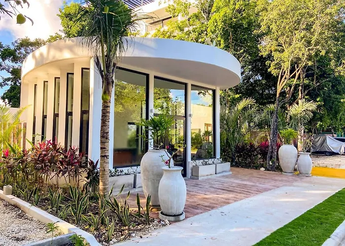 Excellent 2br Family Private Pool Garden Bbq Apartment *