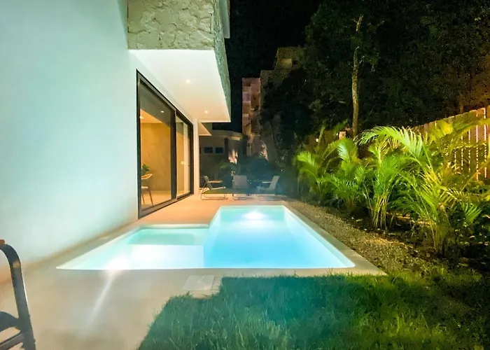 Apartment Excellent 2br Family Private Pool Garden Bbq *