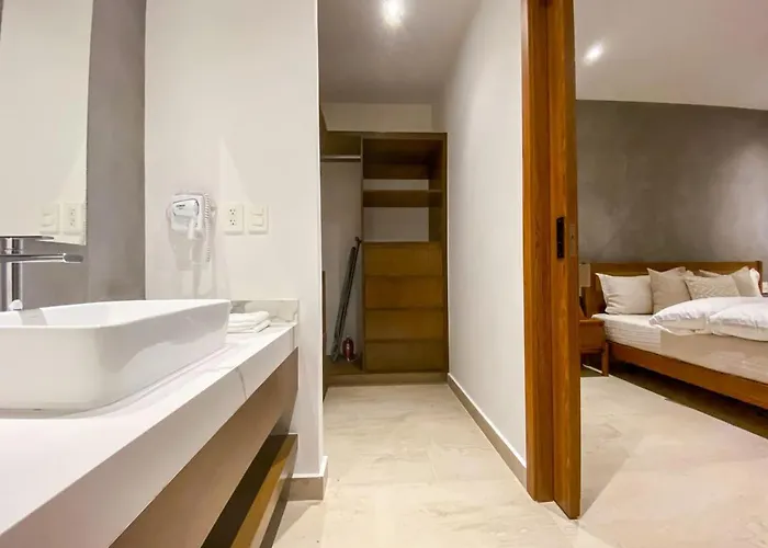 Excellent 2br Family Private Pool Garden Bbq Apartment