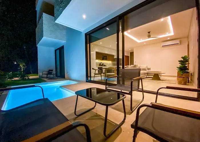 Excellent 2br Family Private Pool Garden Bbq